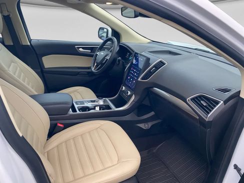 Used 2024 Ford Edge SEL w/ Convenience Package AWD/4WD image 16