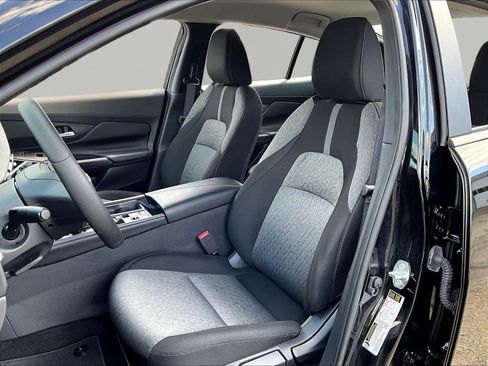 Certified 2026 Nissan Sentra SV w/ SV Convenience Package FWD image 21