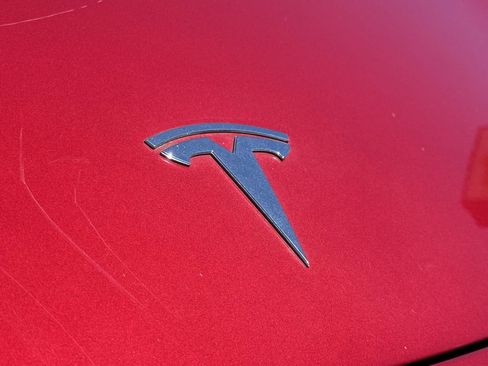 Used 2018 Tesla Model 3 Performance image 4