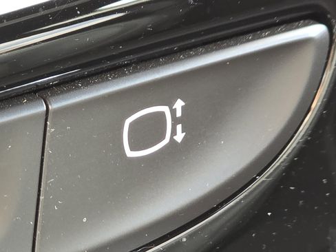 Used 2022 Chevrolet Traverse High Country image 19