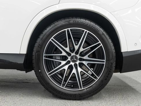 Used 2025 Mercedes-Benz GLC 43 AMG 4MATIC image 42