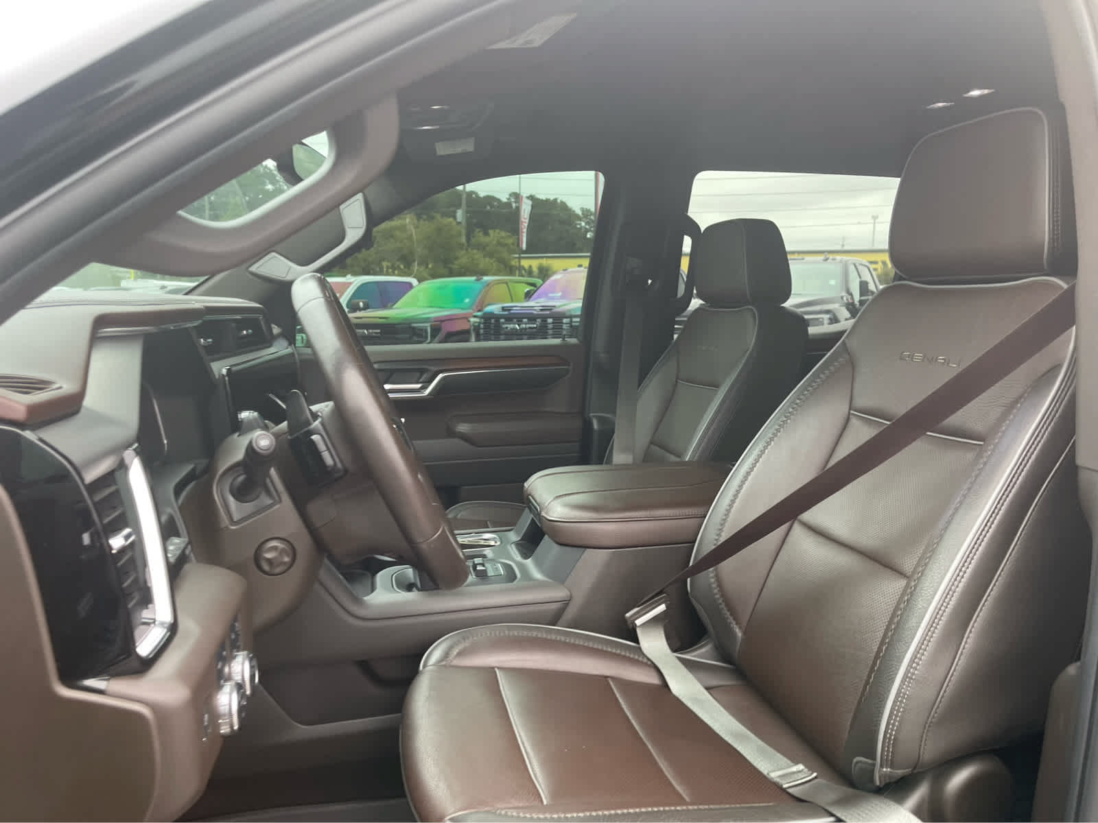 Used 2024 GMC Sierra 1500 Denali AWD/4WD image 12