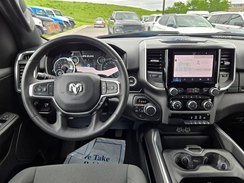 Used 2025 RAM 1500 Big Horn AWD/4WD image 17