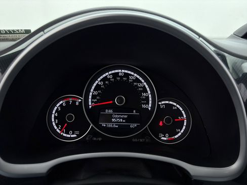 Used 2014 Volkswagen Beetle GSR image 26