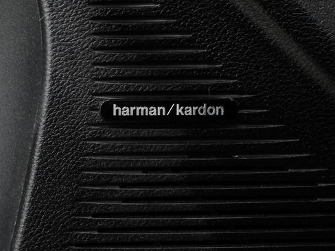 Used 2020 Dodge Challenger SRT Hellcat w/ Plus Package image 40