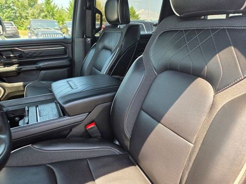 Used 2025 RAM 1500 Limited AWD/4WD image 2