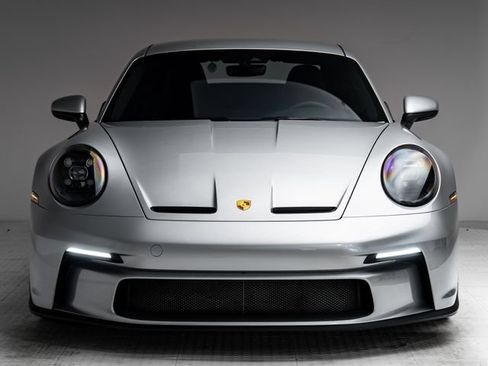 Certified 2024 Porsche 911 GT3 RWD image 41