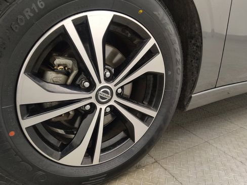 Used 2023 Nissan Sentra SV image 31