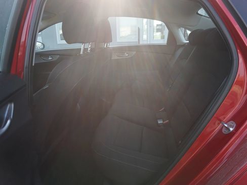 Used 2021 Kia Forte LXS FWD image 16