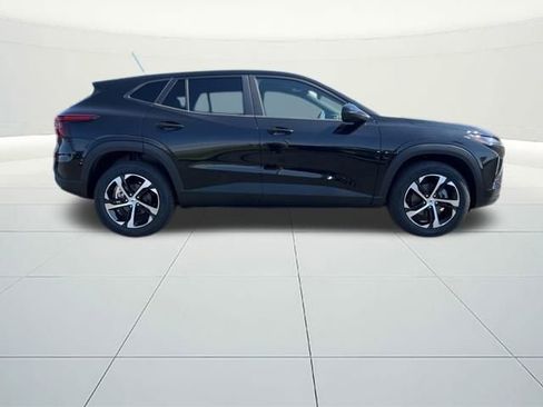 New 2025 Chevrolet Trax RS w/ Sunroof Package image 10