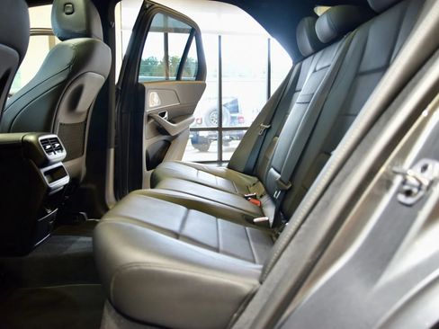 Used 2023 Mercedes-Benz GLE 350 4MATIC w/ Premium Package image 22