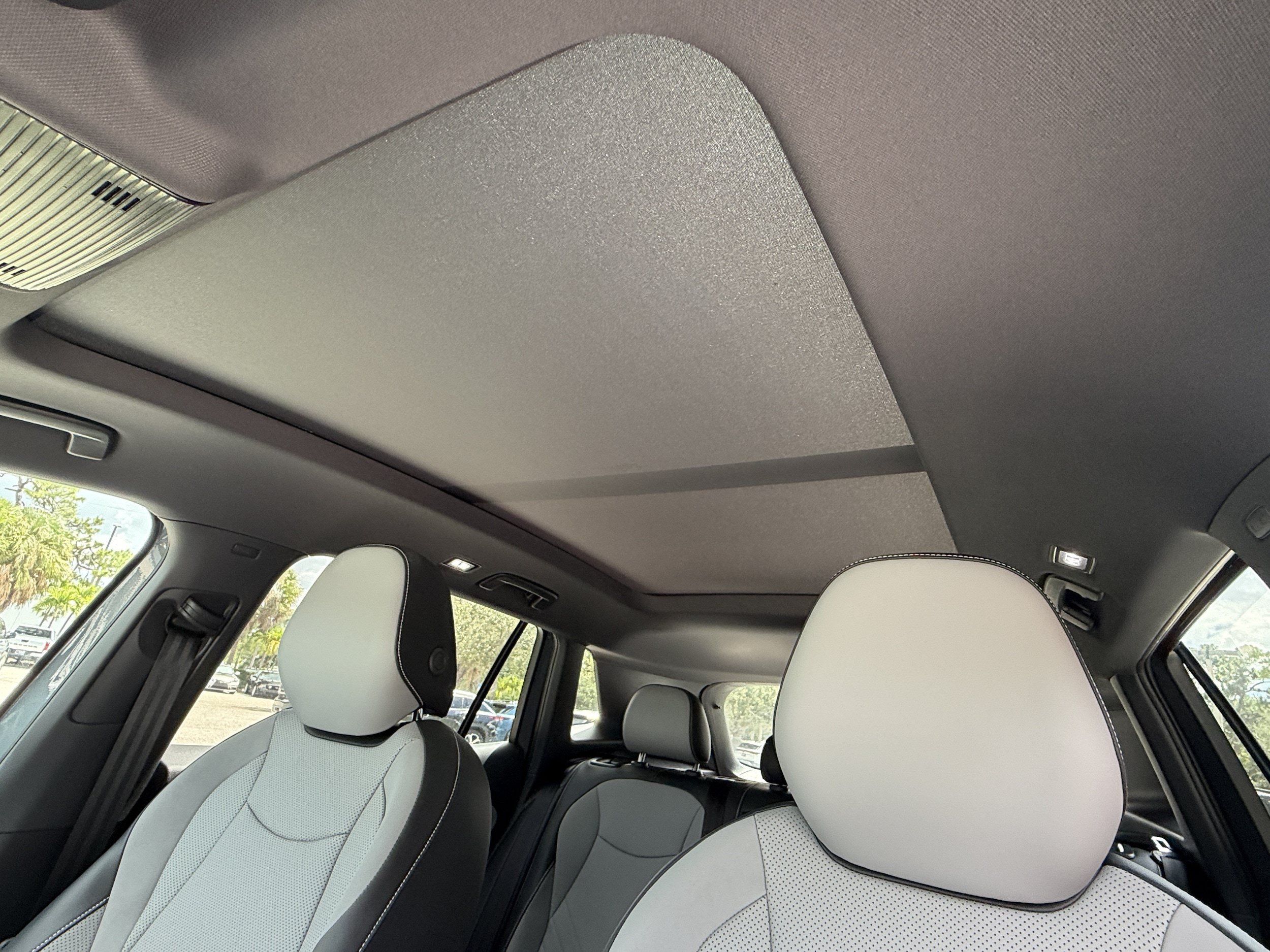 New 2026 Volkswagen Tiguan SE R-Line FWD image 23