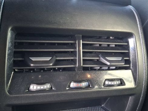 Certified 2025 BMW X5 xDrive40i w/ M Sport Package AWD/4WD image 11
