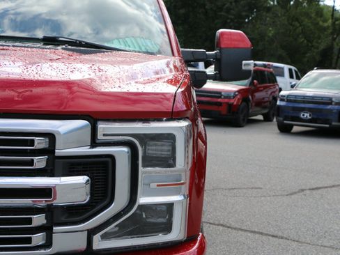 Used 2022 Ford F350 Limited AWD/4WD image 13