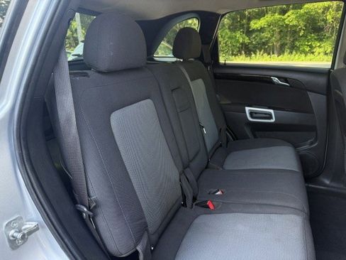 Used 2013 Chevrolet Captiva Sport LS FWD image 10