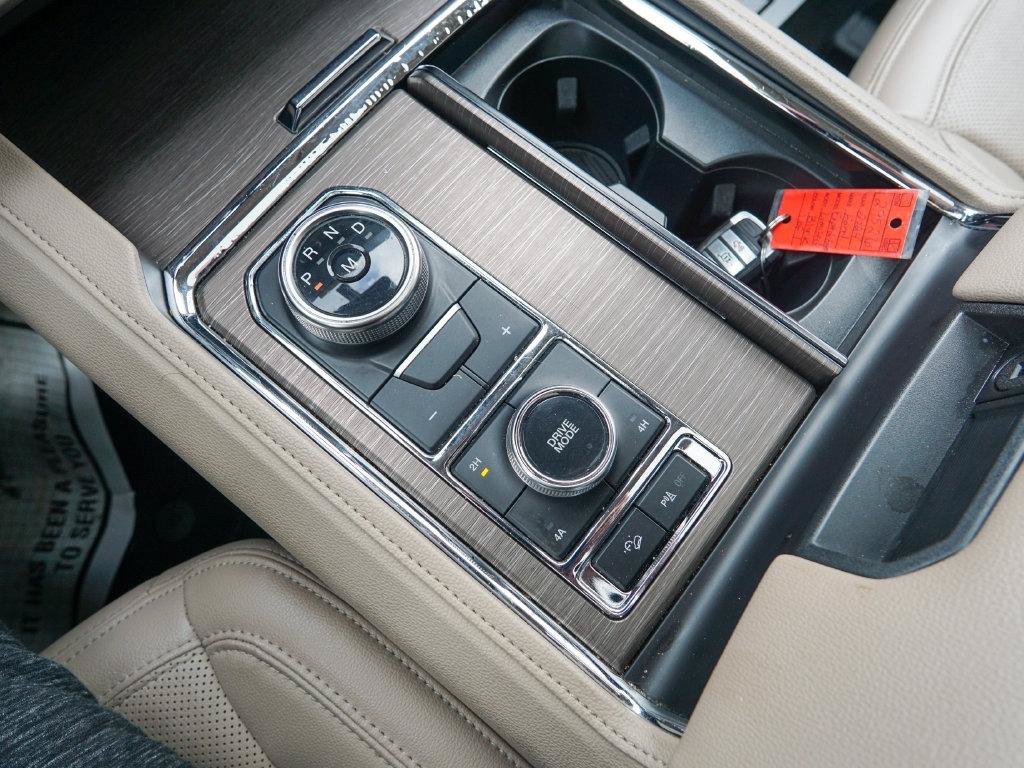 Used 2024 Ford Expedition Max Limited AWD/4WD image 34