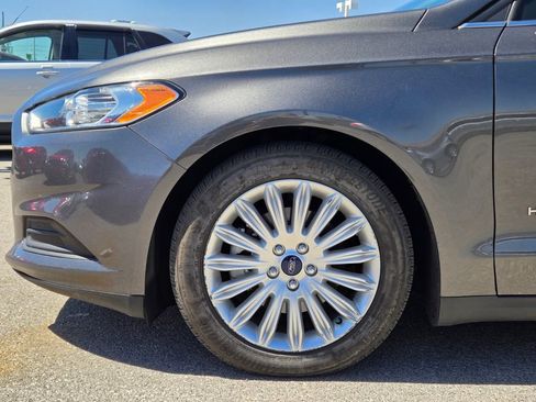 Used 2015 Ford Fusion S FWD image 5