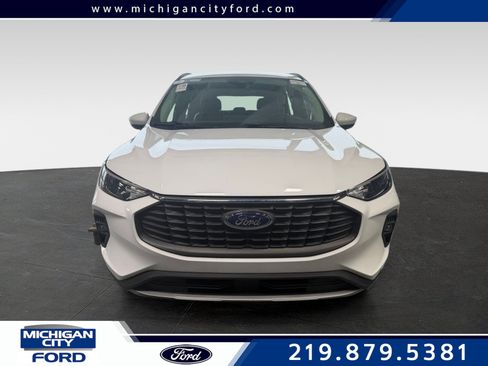 Used 2023 Ford Escape SE FWD image 1