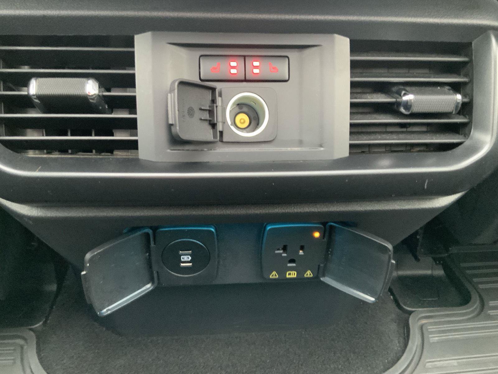 Used 2025 Ford F150 Raptor AWD/4WD image 63
