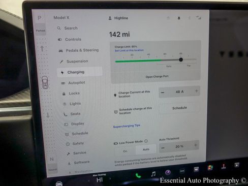 Used 2022 Tesla Model X Plaid image 31