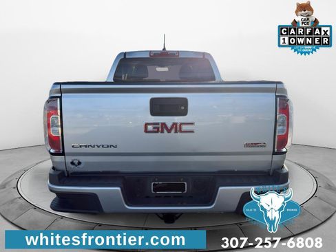 Used 2015 GMC Canyon SLE image 6