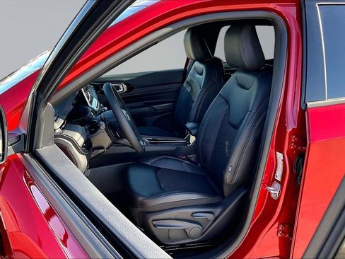 New 2026 Jeep Compass Latitude AWD/4WD image 3