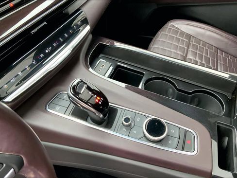 Used 2021 Cadillac Escalade Sport Platinum image 16