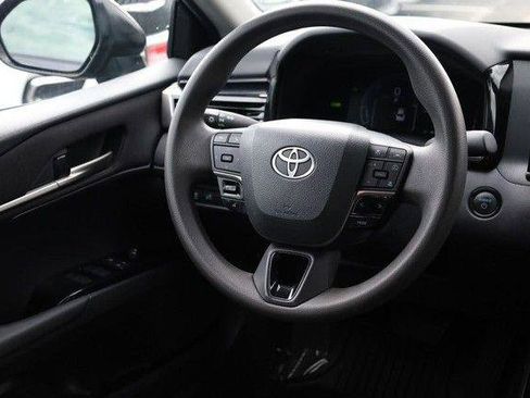 Used 2025 Toyota Camry LE FWD image 23