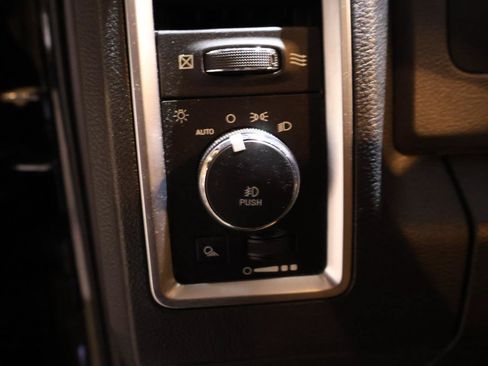 Used 2016 RAM 1500 Big Horn RWD image 11
