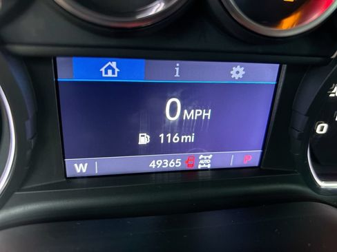 Used 2022 Chevrolet Silverado 1500 RST AWD/4WD image 16