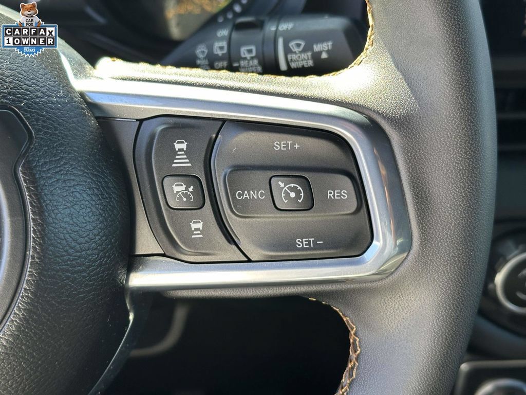Used 2024 Jeep Wrangler Unlimited Sahara w/ Technology Group AWD/4WD image 20