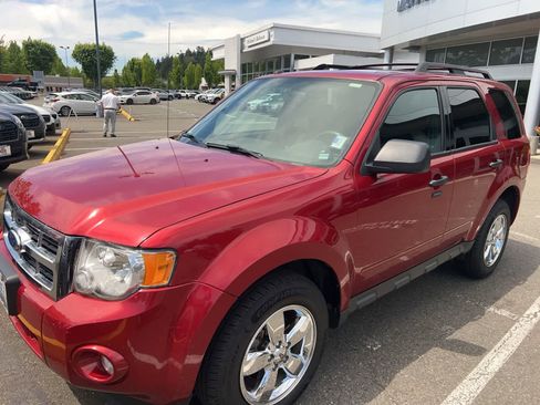 Used 2012 Ford Escape XLT AWD/4WD image 2