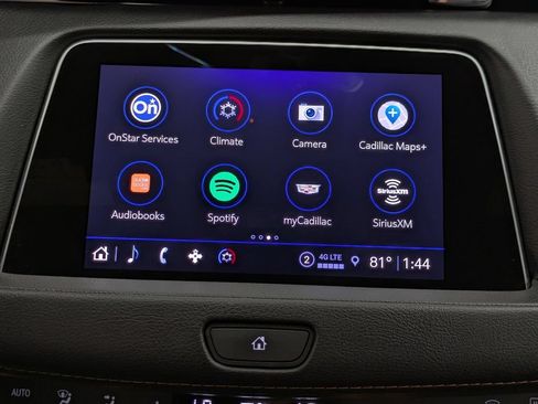Used 2022 Cadillac XT4 Sport w/ Enhanced Visibility Package AWD/4WD image 27