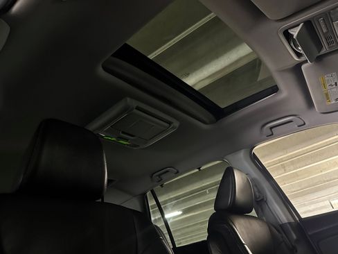 Used 2018 Honda Pilot Touring image 25
