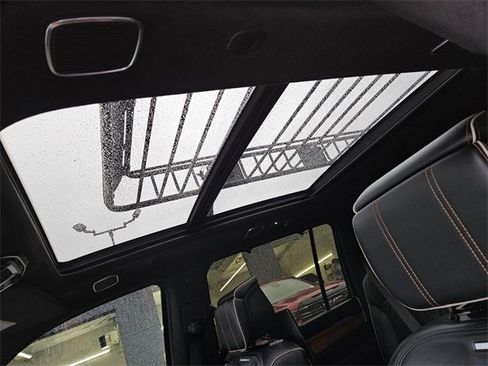 Used 2023 Jeep Grand Wagoneer Series III w/ Rear Seat Video Group 1 image 22