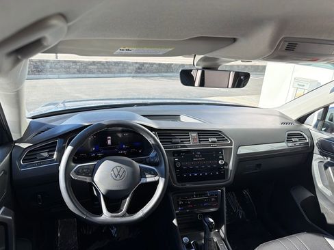Certified 2023 Volkswagen Tiguan SE image 15