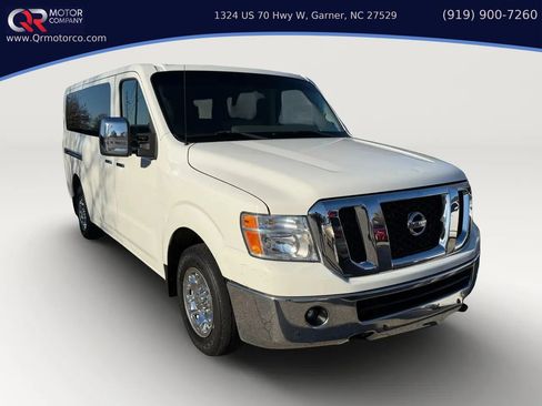 Used 2016 Nissan NV 3500 SL RWD image 1