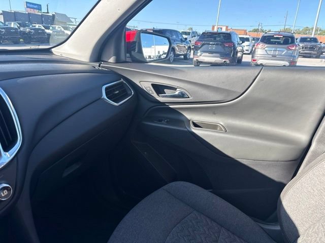Used 2024 Chevrolet Equinox LT w/ LPO, Floor Liner Package FWD image 20