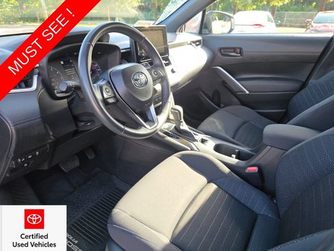 Used 2025 Toyota Corolla Cross AWD Hybrid image 26