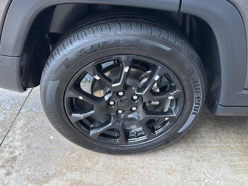 Used 2022 Jeep Compass Altitude w/ Convenience Group image 32