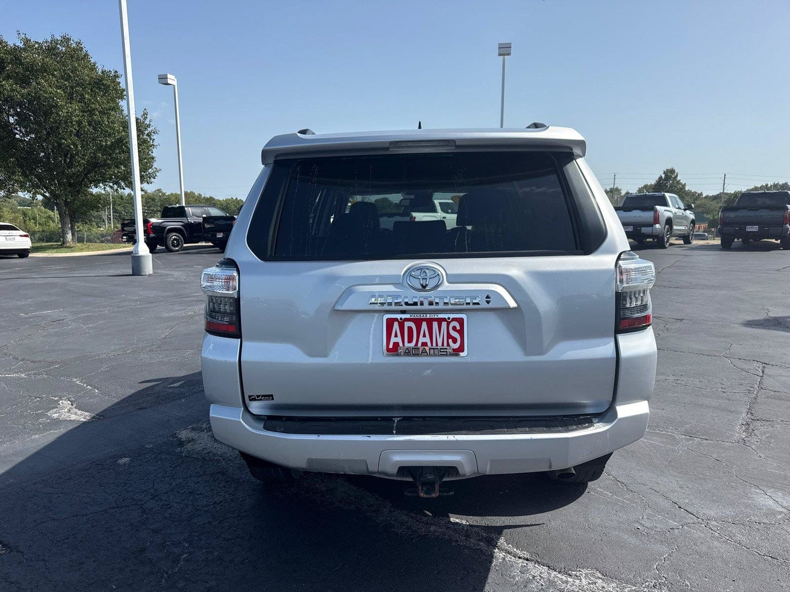 Used 2021 Toyota 4Runner SR5 Premium w/ Moonroof Package AWD/4WD image 7