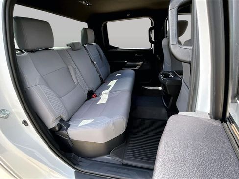 Used 2025 Toyota Tundra SR5 AWD/4WD image 18