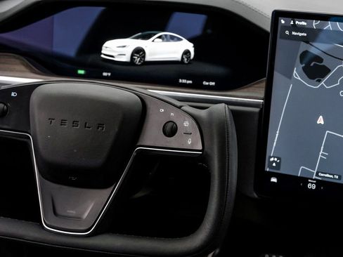 Used 2023 Tesla Model S AWD/4WD image 25