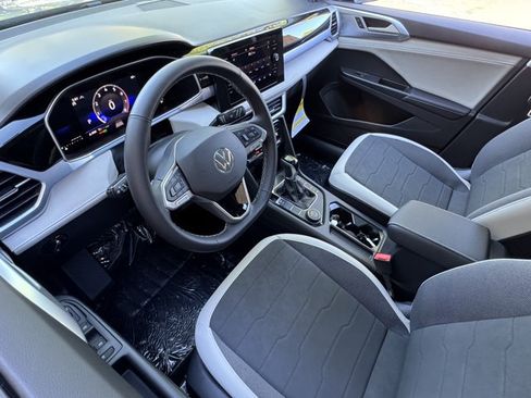 New 2026 Volkswagen Taos SE AWD/4WD image 24
