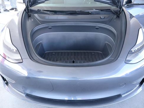 Used 2023 Tesla Model 3 Standard Range RWD image 37