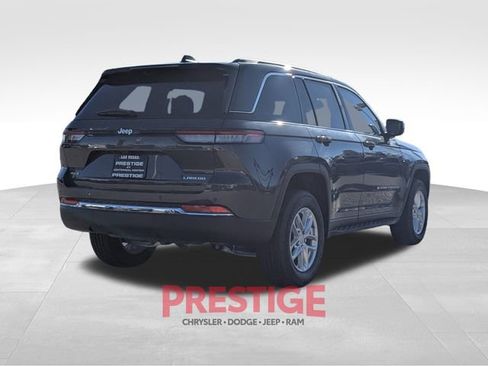 New 2025 Jeep Grand Cherokee image 5