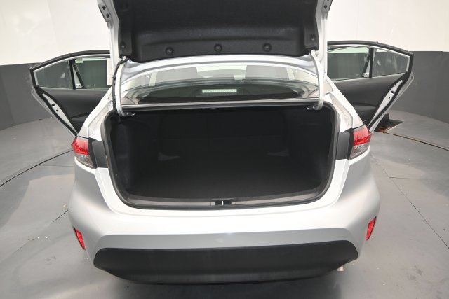 Used 2023 Toyota Corolla LE FWD image 14