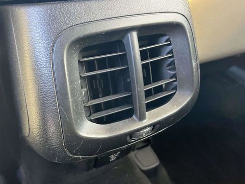 Used 2016 Jeep Cherokee Latitude image 19