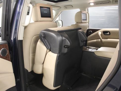 Used 2020 Nissan Armada Platinum w/ Captain's Chairs Package image 43