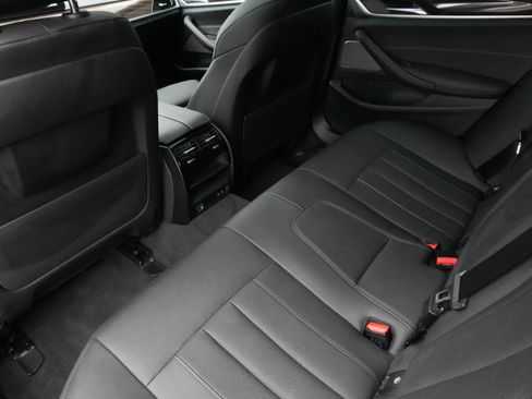 Certified 2023 BMW 540i w/ Executive Package image 33